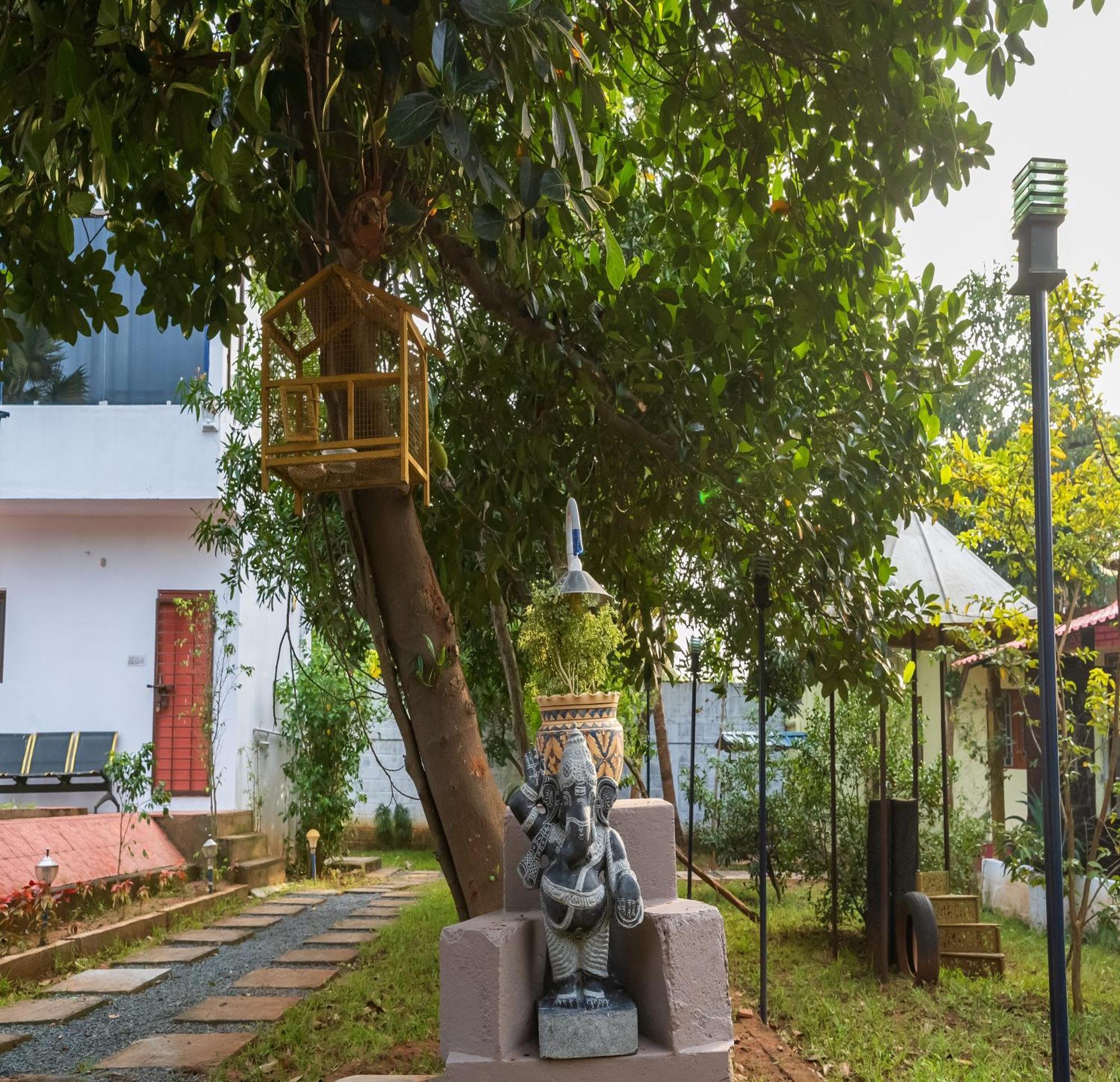 Hotel Ntr Garden Auroville Exterior foto